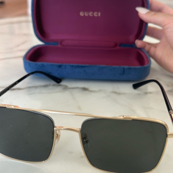 Authentic Gucci Sunglasses 😎 - Picture 4 of 10